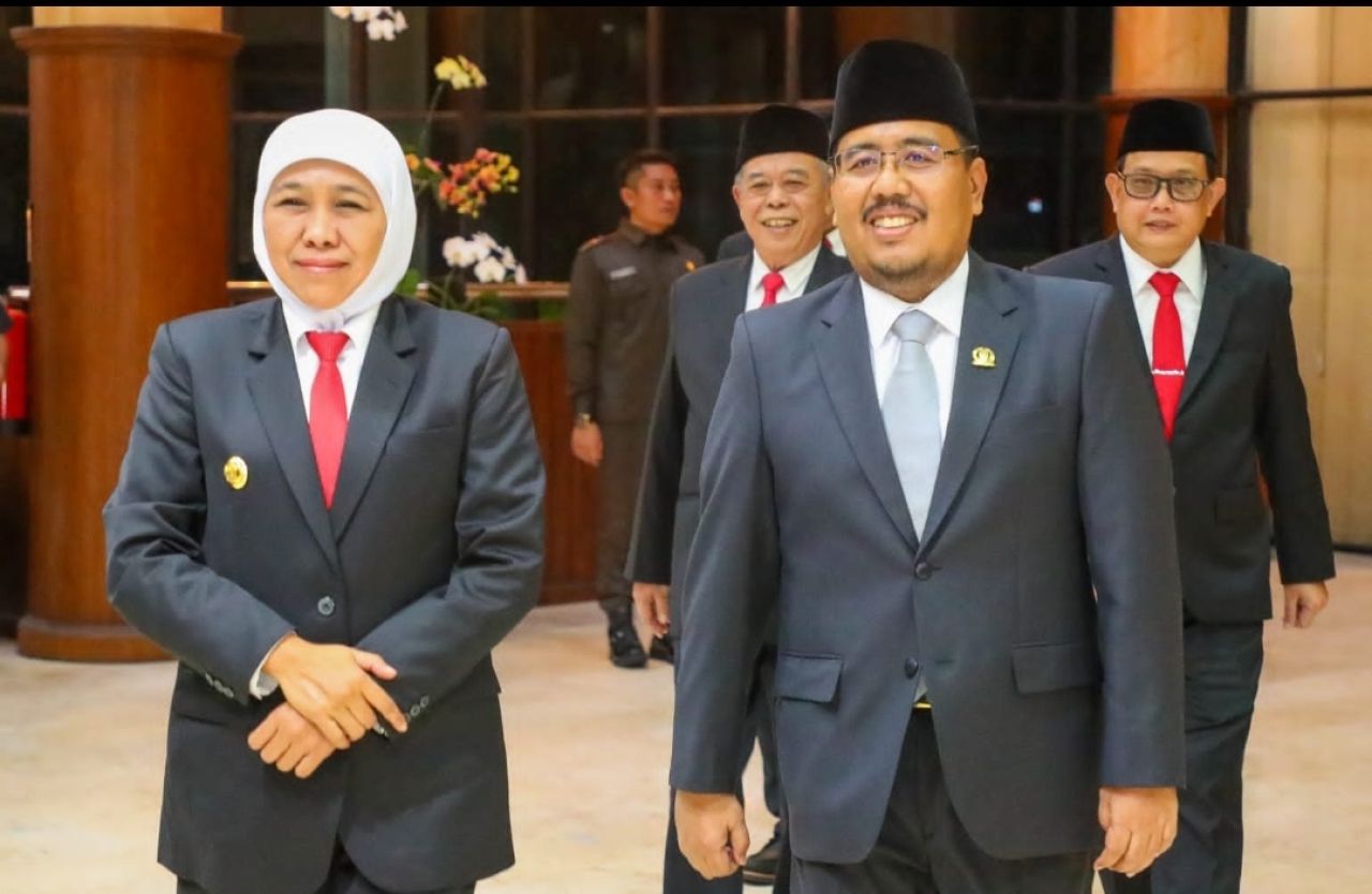 Khofifah - Sadad Tampil Mesra saat Paripurna, Bakal Gandeng di Pilgub 2024?