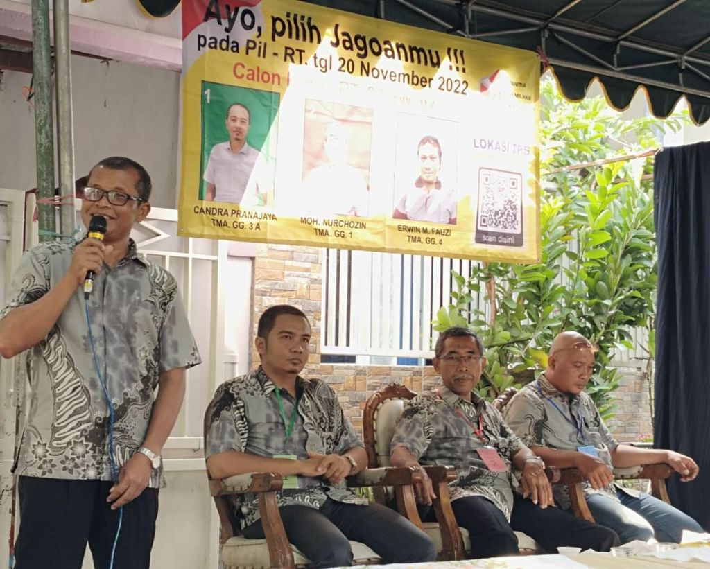 Semangat Guyub Dalam Pemiliham RT 07 RW 02 Kelurahan Medokan Ayu Surabaya