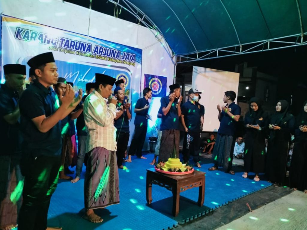 Karang Taruna Torjun Robatal Sampang Rayakan Maulid Pertama